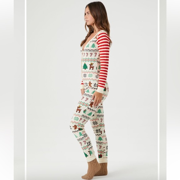 Christmas Print Pajama Jumpsuit - Picture 4 of 11